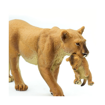 Фигурка Safari Ltd Львица со львёнком